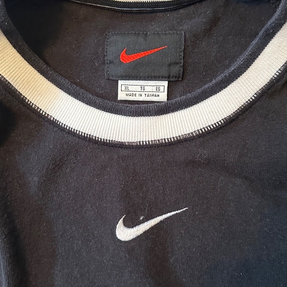 Nike Heavyweight Center Swoosh Black Label Shirt - Picture 3 of 3